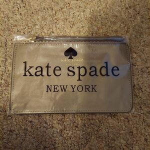 Kate Spade New York Large Zip Around Wristlet - New/Sealed